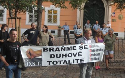 Braňme se duhové totalitě – Praha 16.8. 2013